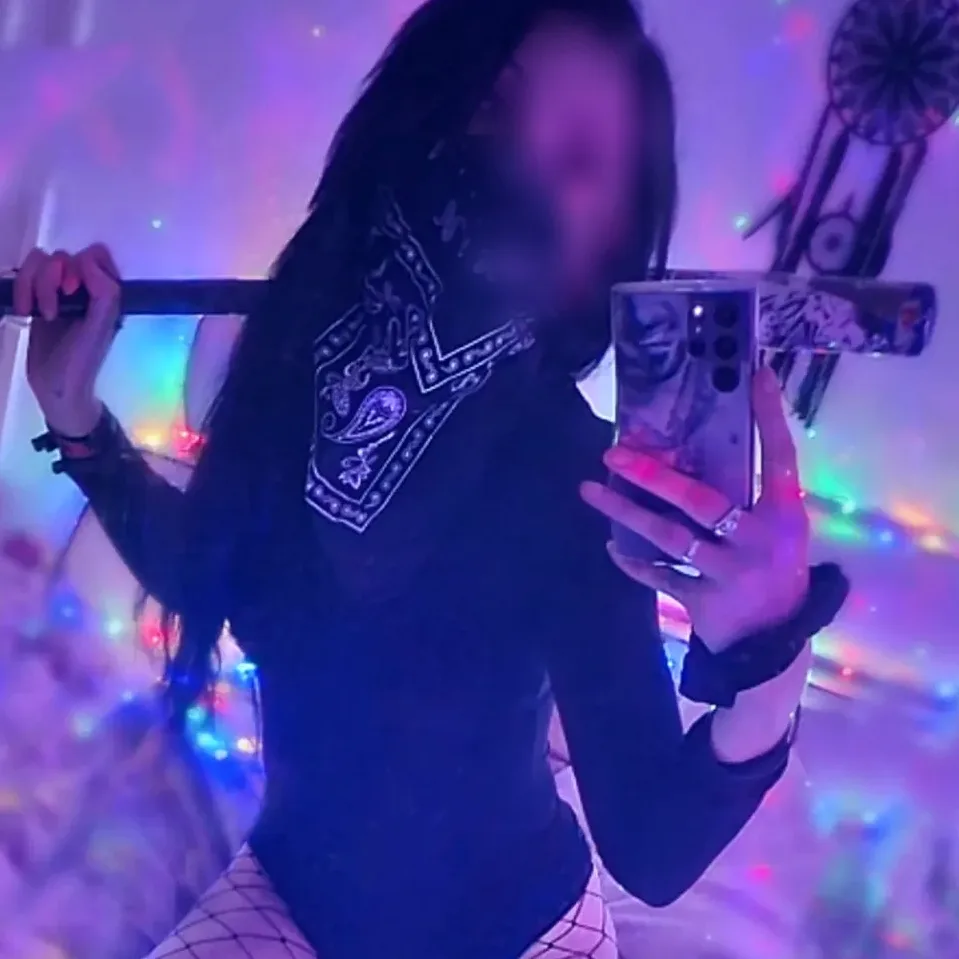 Milica, 28