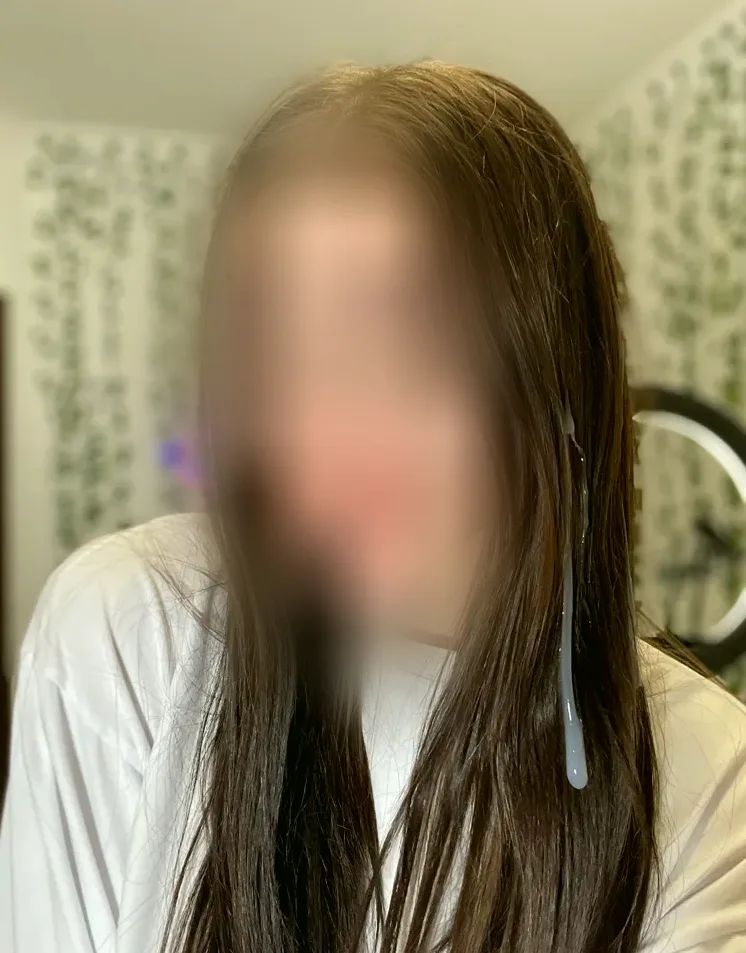 Mirela, 22