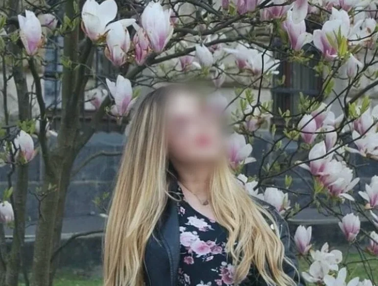 Tijana, 25